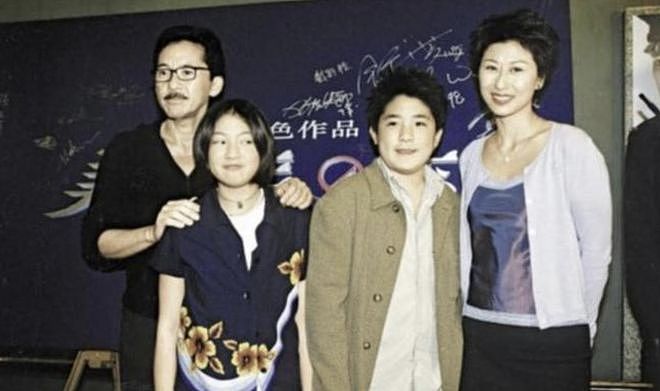 林子祥过78岁生日三代同堂，女儿专程回国庆祝，与叶蒨文相处融洽（组图） - 6