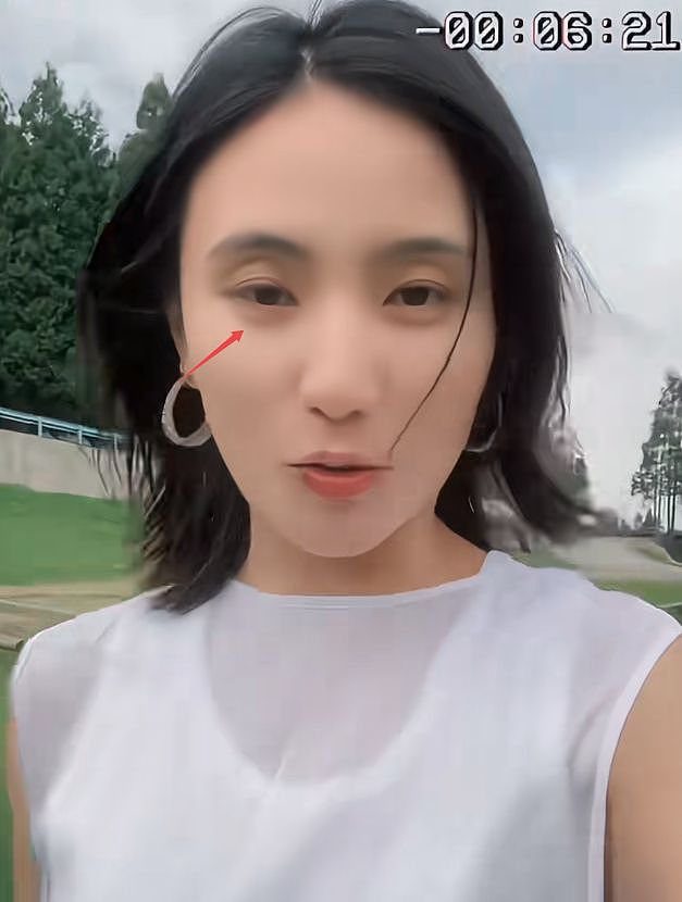 李亚鹏又离婚,对小19岁二婚妻子和王菲态度出奇一致,细节太伤人(组图) - 4