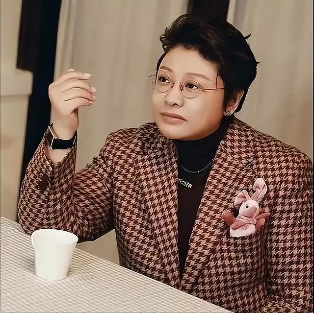 “藏”了30多年，韩红父亲竟是家喻户晓的他，怪不得都不敢得罪（组图） - 3