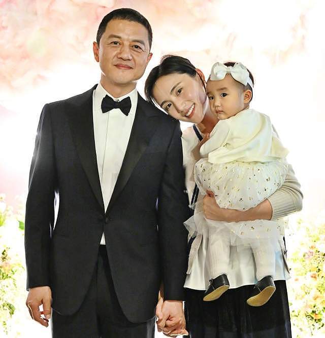 李亚鹏宣布离婚!跟海哈金喜结婚不到5年,网友质疑是为了躲债(组图) - 1