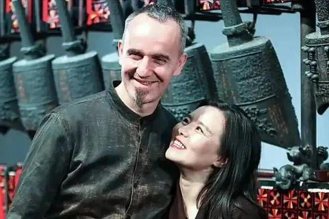 龚琳娜离婚,撕碎中年人的爱情幻想!(组图) - 2