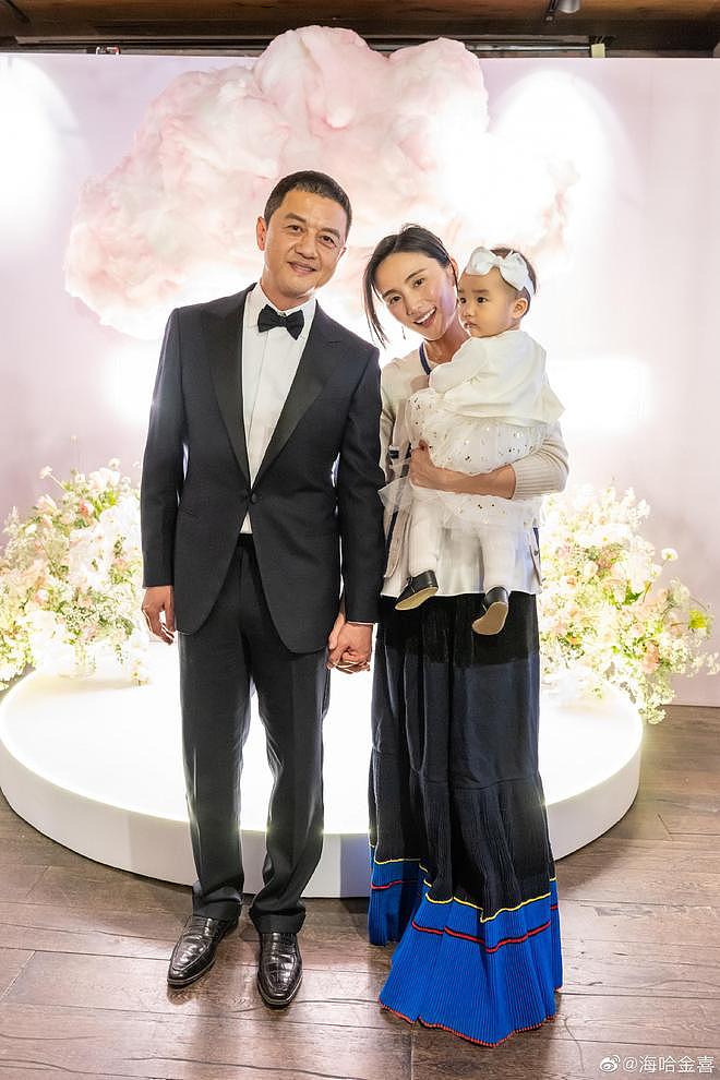 李亚鹏王菲离婚十余年债没还完，海哈金喜陪他吃苦3年买不起房子（组图） - 1