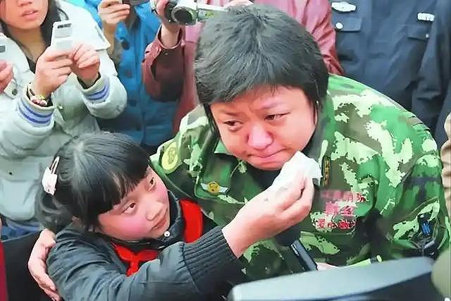 “藏”了30多年，韩红父亲竟是家喻户晓的他，怪不得都不敢得罪（组图） - 10