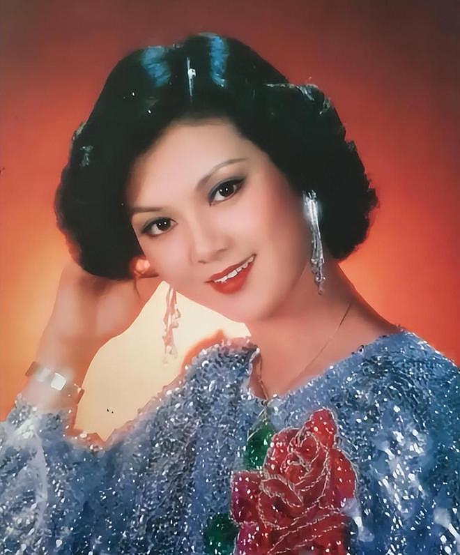 谢玲玲曝豪门潜规则！磕头生子只是冰山一角，第三条坚决不能忍（组图） - 7