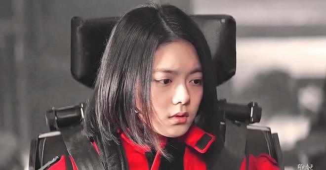 时装周大放异彩的赵今麦:曾因衣品气质被嘲,颜值是如何升级的(组图) - 19
