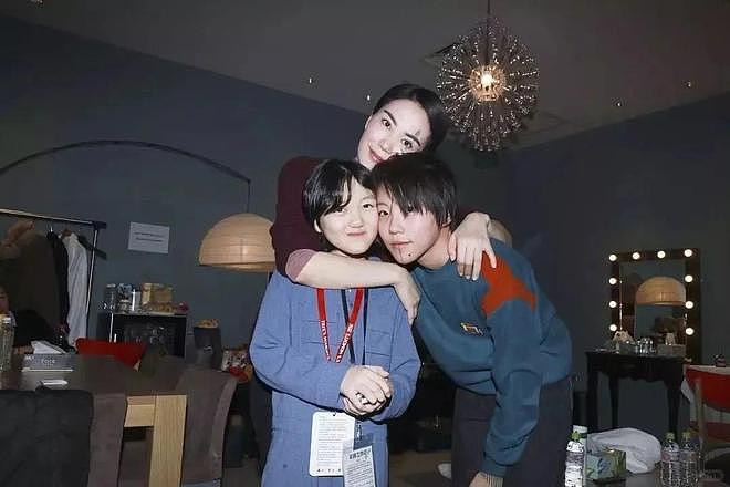 李亚鹏王菲离婚十余年债没还完，海哈金喜陪他吃苦3年买不起房子（组图） - 8
