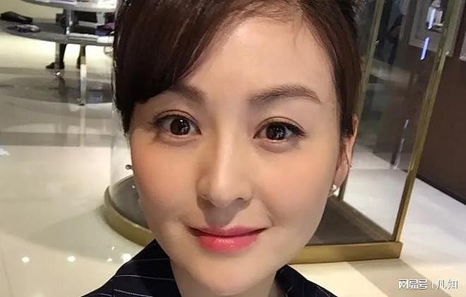 她被誉为“内地张柏芝”，富豪丈夫苦追11年，如今沦落到演妈妈（组图） - 12