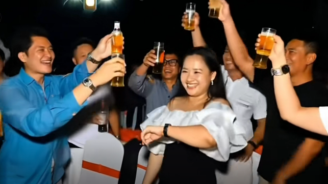 29岁“名媛”被判死刑!她的两张脸,比画皮还惊心(组图) - 4