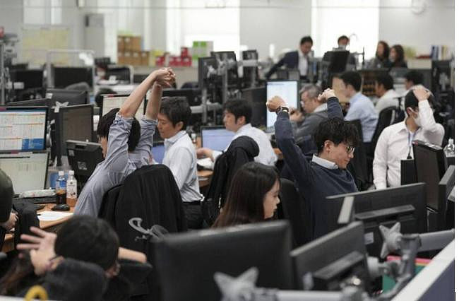 4成年收入300万日本夫妻考虑离婚,原因惊人(图) - 1