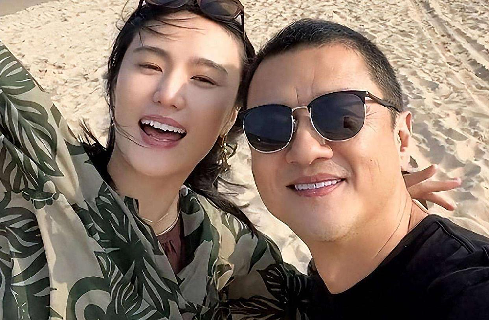李亚鹏官宣和小19岁妻子离婚!离婚原因被扒,细节早见端倪(组图) - 16