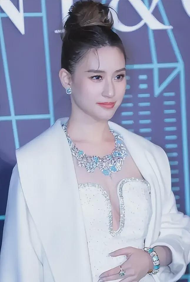何超莲不再隐瞒，终于坦言，为何与窦骁结婚两年，没有孩子的缘由（组图） - 14