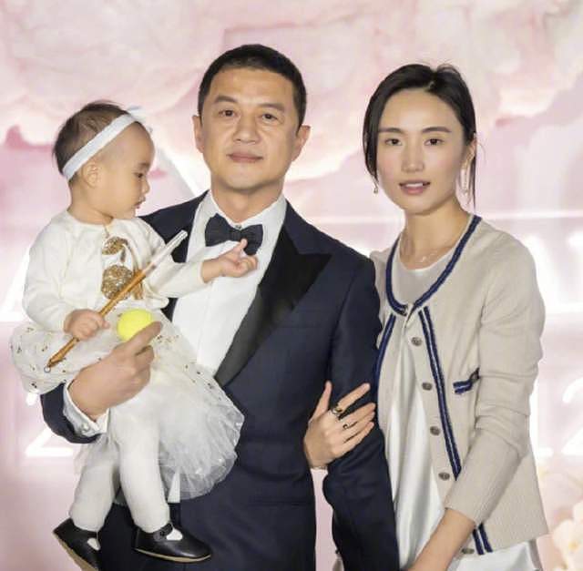 李亚鹏与娇妻离婚!女方近期动态充满伤感,晒落泪照直言心情复杂(组图) - 1