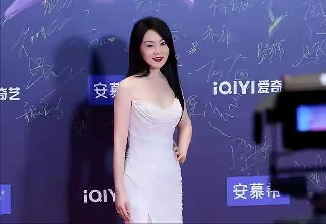宁愿净身出户把财产留给前妻，也要坚定选择离婚，闫妮做错了什么（组图） - 5