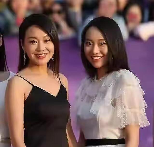 宁愿净身出户把财产留给前妻，也要坚定选择离婚，闫妮做错了什么（组图） - 22
