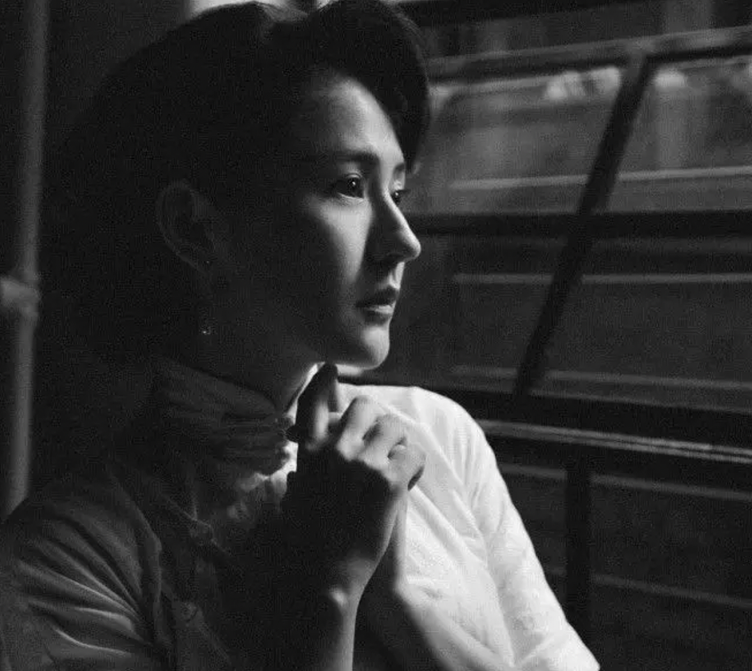 从“拽妃”到商界大亨,39岁的热依扎:隐婚生子,争议不断(组图) - 15