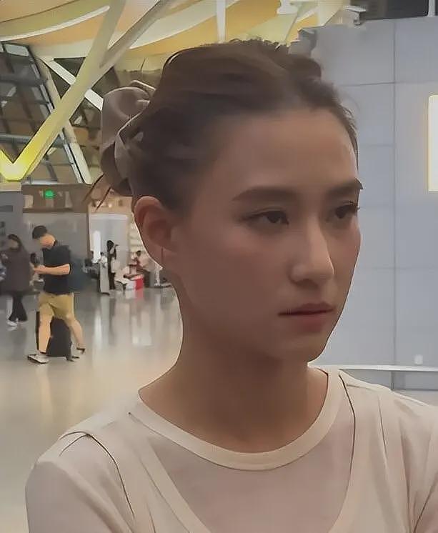 何超莲不再隐瞒，终于坦言，为何与窦骁结婚两年，没有孩子的缘由（组图） - 25