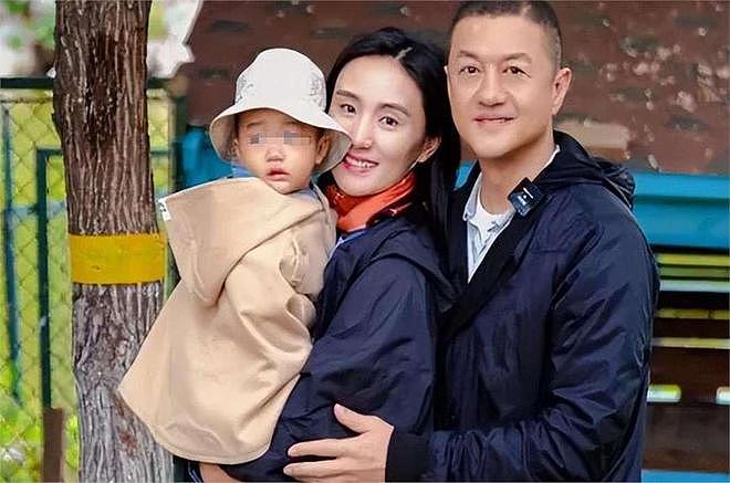 曝李亚鹏离婚内情，海哈金喜提的，欠债是主因，长期分居感情变淡（组图） - 17