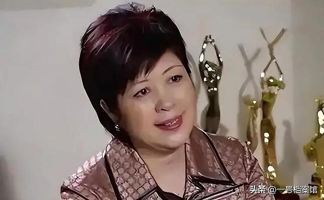 身家过亿的她，就连陈道明都得叫一声姐，如今因儿子“名声受损”（组图） - 6