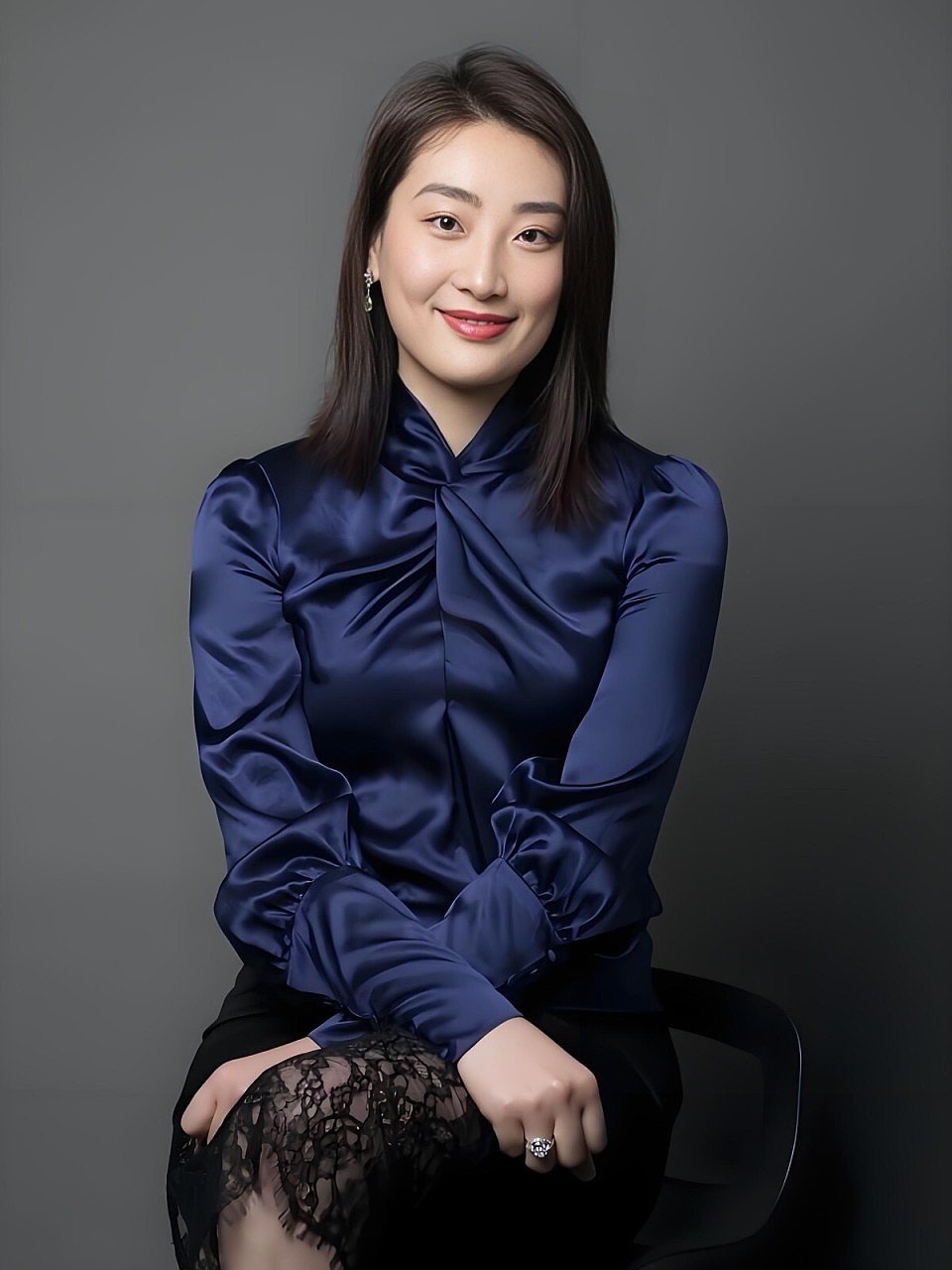 宗馥莉削藩失败，辞去娃哈哈职务创新牌，杜建英之子或成新继承人（组图） - 2