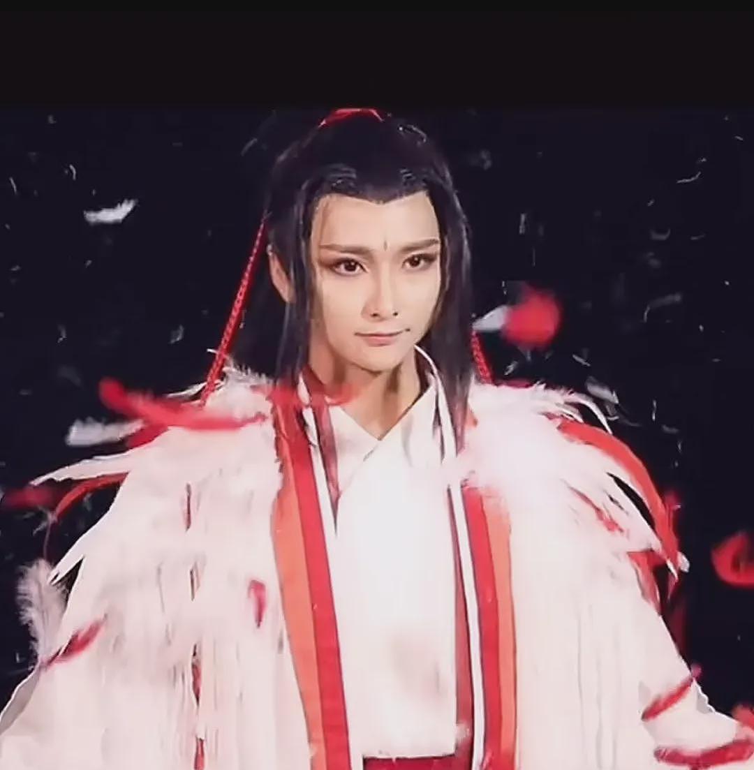 上海男子“硅胶娃娃”惨遭室友性侵，这件事背后的逻辑，并不好笑…（组图） - 11
