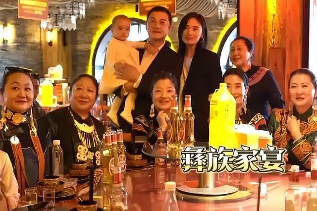 无房无存款，娃要自己养！嫁给大19岁的李亚鹏，海哈金喜亏死了（组图） - 8