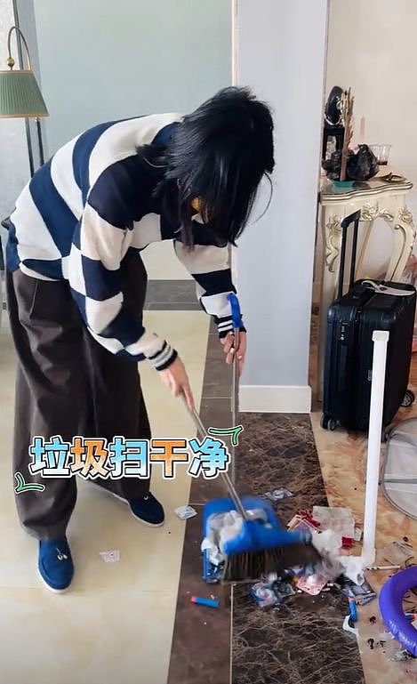 笑不活了!网友集体冲进李亚鹏账号评论区,各种神评涌现太离谱(组图) - 12
