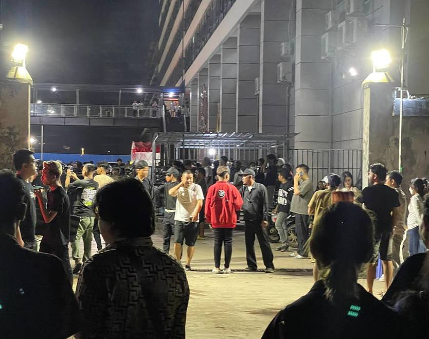 柬埔寨园区“多间公司深夜突解散”!上百员工连夜撤离画面曝(组图) - 4