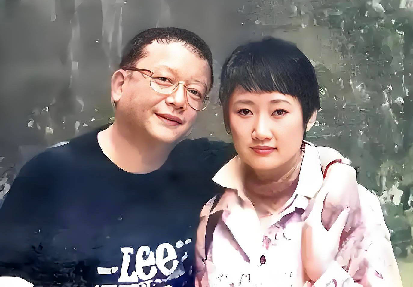 两任妻子无可奈何,年幼儿子帮王刚戒酒(组图) - 1