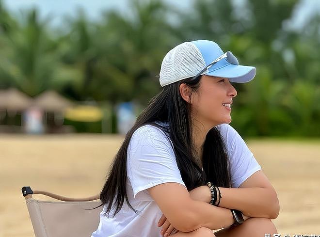 她26岁成双料影后，二婚嫁靳东高龄生下两子，今48岁美得自信从容（组图） - 33