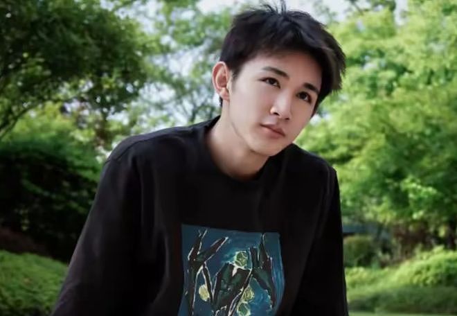 荣梓杉出轨约妹照曝光！与李禹熹控诉时间吻合，还曾要求对方删照（组图） - 1