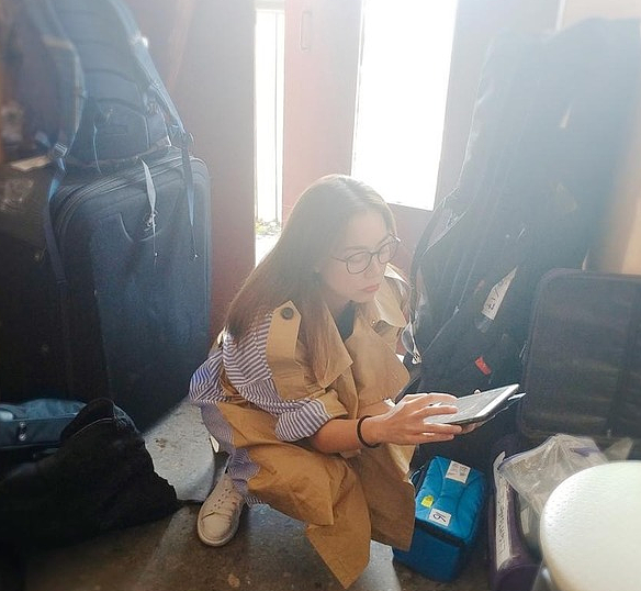 陪伴谢霆锋23年,39岁未婚生女:巨星背后的女人,有股很劲儿(组图) - 35