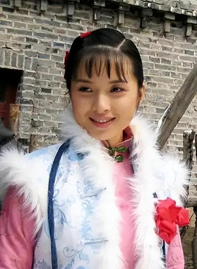 她26岁成双料影后，二婚嫁靳东高龄生下两子，今48岁美得自信从容（组图） - 20