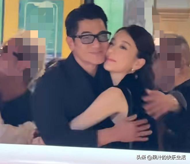 方媛穿黑裙挺大肚陪老公看赛马！爱驹夺冠，郭富城感谢老婆带好运（组图） - 7