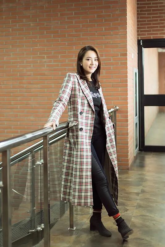 陪伴谢霆锋23年,39岁未婚生女:巨星背后的女人,有股很劲儿(组图) - 28