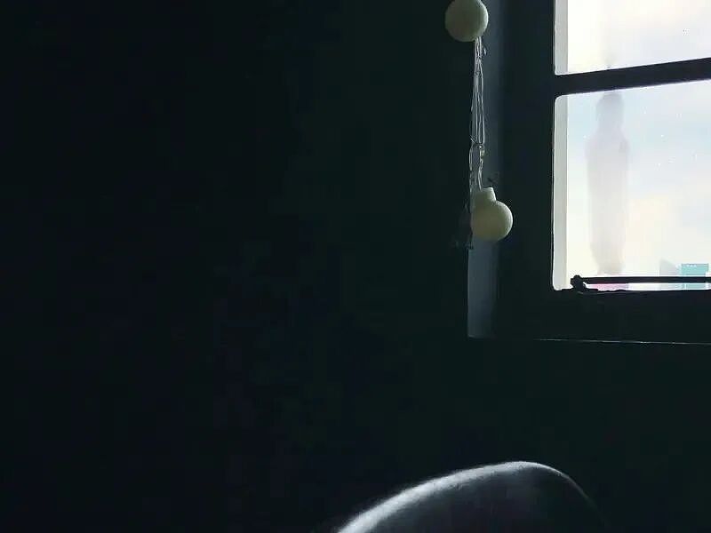 她15岁失踪，竟被父母一直囚禁到42岁？被救已经状似老人，命悬一线...（组图） - 5