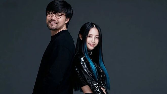 一个流量女歌手，和她的幕后操控者（组图） - 6