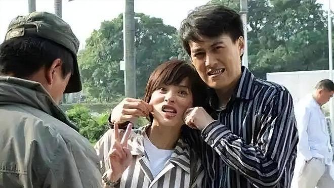 她26岁成双料影后，二婚嫁靳东高龄生下两子，今48岁美得自信从容（组图） - 25