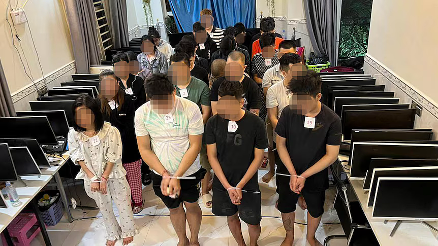 炸!韩财阀千金遭全球通缉竟成东南亚电诈大佬?勾结多名顶流男星疑致其惨死或坐牢…(组图) - 19