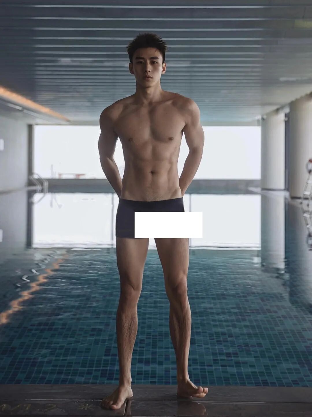 【帅哥】185海边黑皮肌肉男沙滩性感写真,野蛮诱惑,性感十足....(组图) - 17