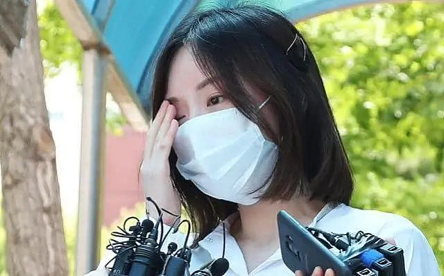 炸!韩财阀千金遭全球通缉竟成东南亚电诈大佬?勾结多名顶流男星疑致其惨死或坐牢…(组图) - 11