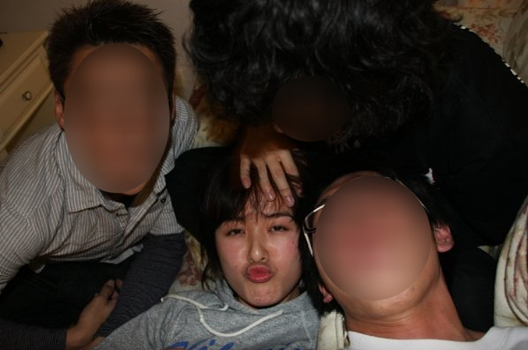 小三转正1周年！成功上位在瑞士求婚，曾被男友街头摸内衣亲热？（组图） - 17