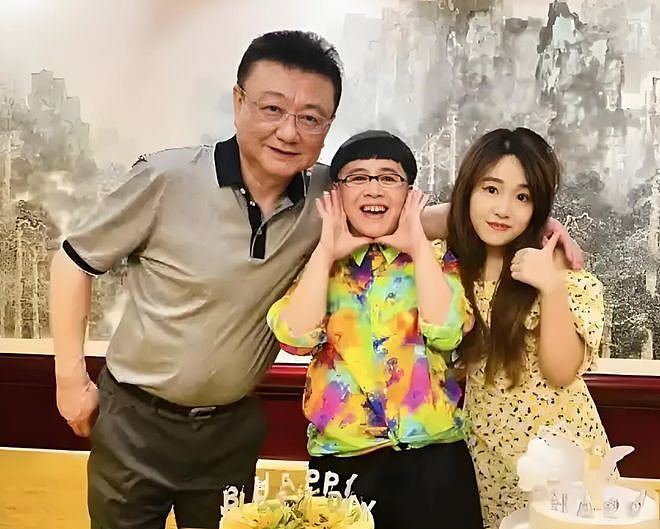 金龟子晚节不保?和老公王宁恩爱半生,女儿一番操作让网友炸了(组图) - 11