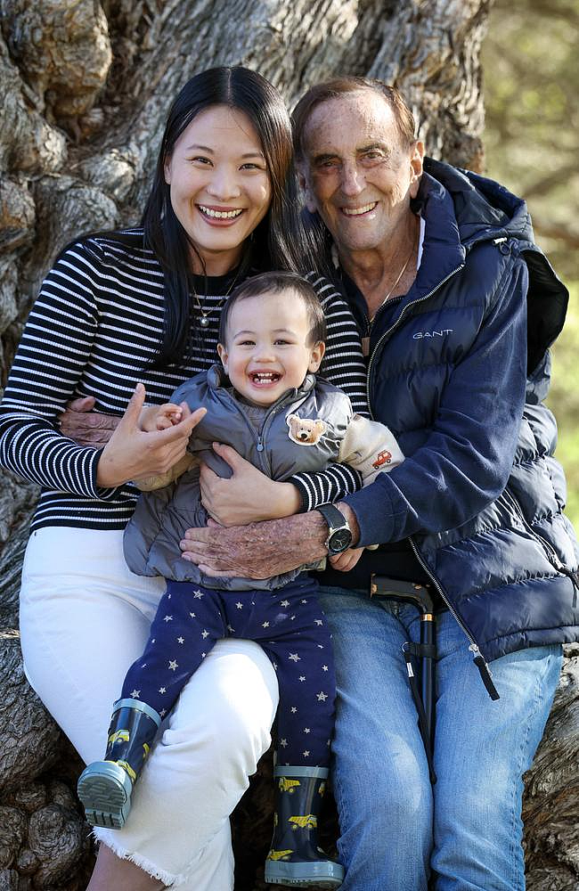墨尔本93岁医生老来得子，37岁华人妻子还计划再要一个孩子（组图） - 3