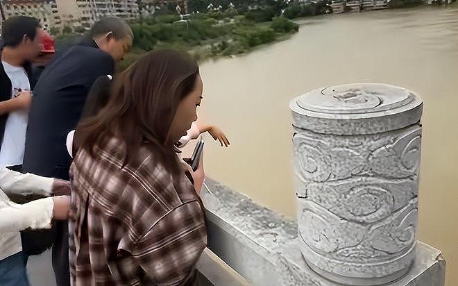 新郎跳河新后续：婚车上争吵不停，司机爆料，周某最后一句话流出（组图） - 6