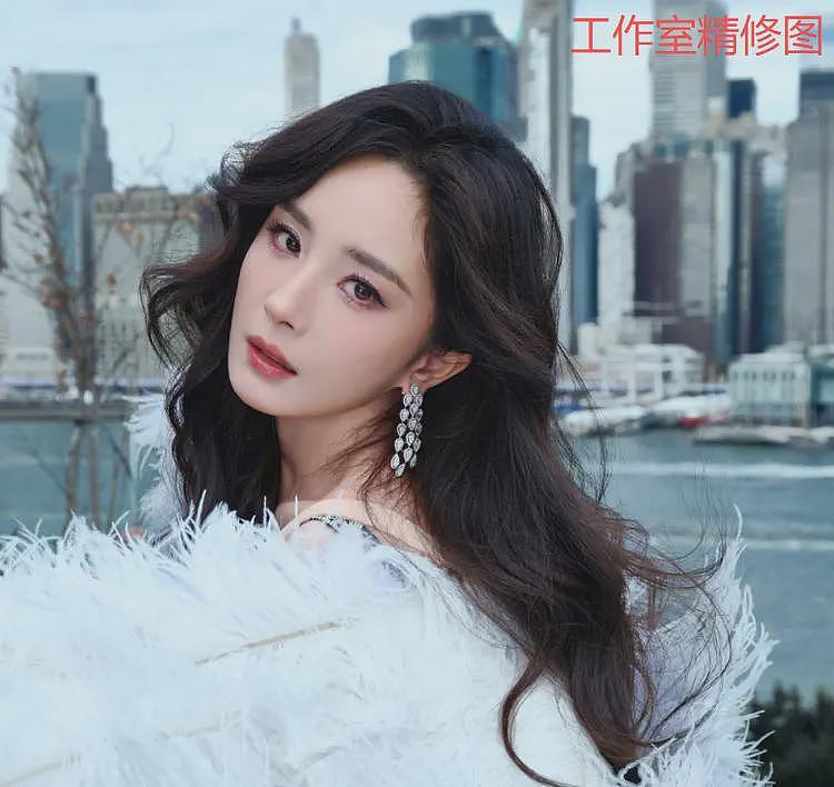 杨幂大秀生图好真实!初老痕迹明显,网友感叹别营销少女感审美了(组图) - 10