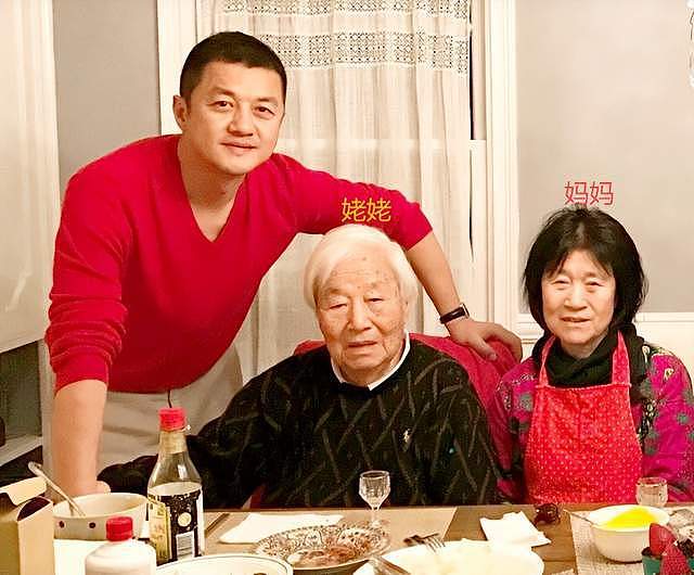 李亚鹏家庭情况曝光!父亲离世,母亲已81岁,哥哥因钱和他反目(组图) - 19