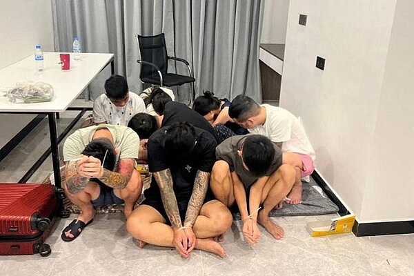 炸!韩财阀千金遭全球通缉竟成东南亚电诈大佬?勾结多名顶流男星疑致其惨死或坐牢…(组图) - 18