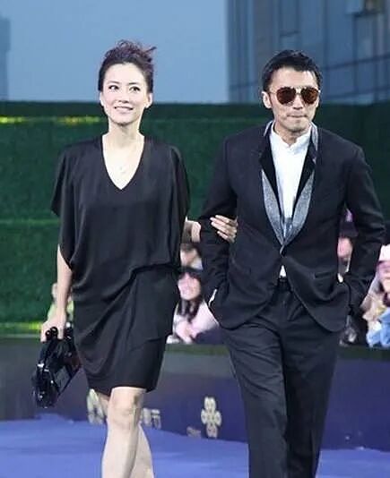 陪伴谢霆锋23年,39岁未婚生女:巨星背后的女人,有股很劲儿(组图) - 6