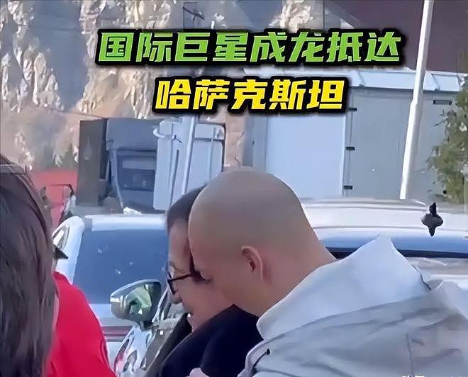 成龙筹备新剧，女儿却远走他乡，父女俩15年未见，生活的怎么样？（组图） - 5