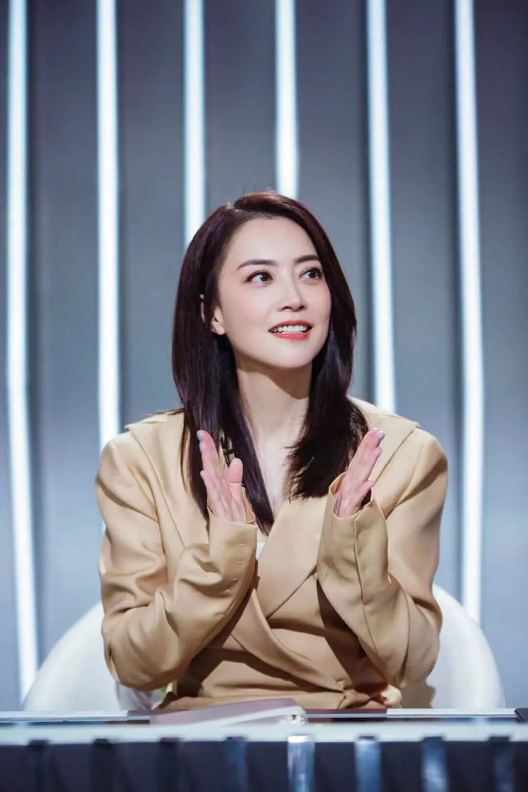 陪伴谢霆锋23年,39岁未婚生女:巨星背后的女人,有股很劲儿(组图) - 15